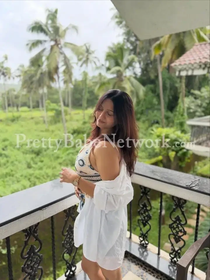 Mumbai best high profile call girl Sanaya - Indian escort in Mumbai